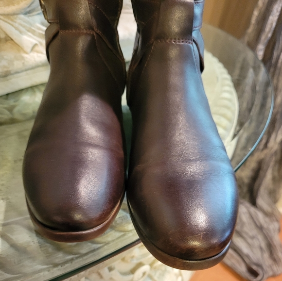 Ugg Australia Beryl Leather Riding Boots s/n 1005920 #387 - Picture 8 of 17